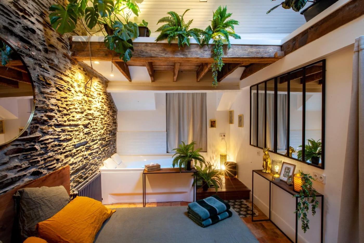 Love Room Boheme Les Petits Plaisirs Angers Exteriér fotografie